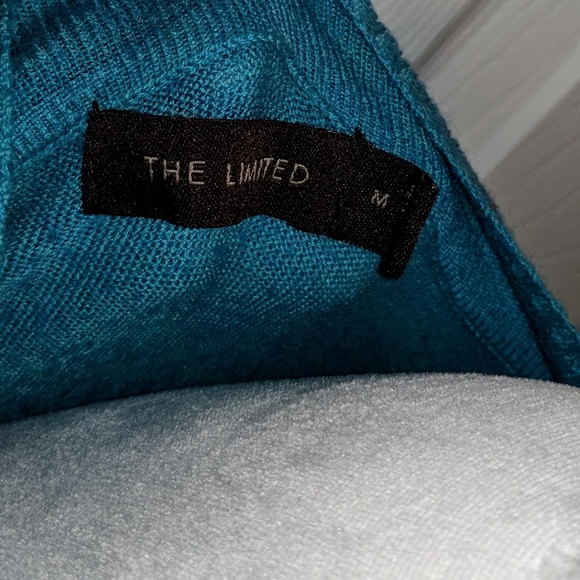The Limited Sweater - Picture 2 of 3